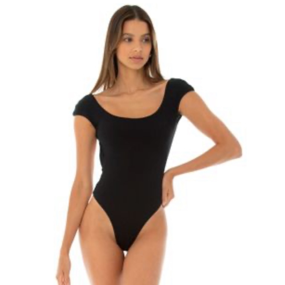 Are You Am I Bodysuits Size S